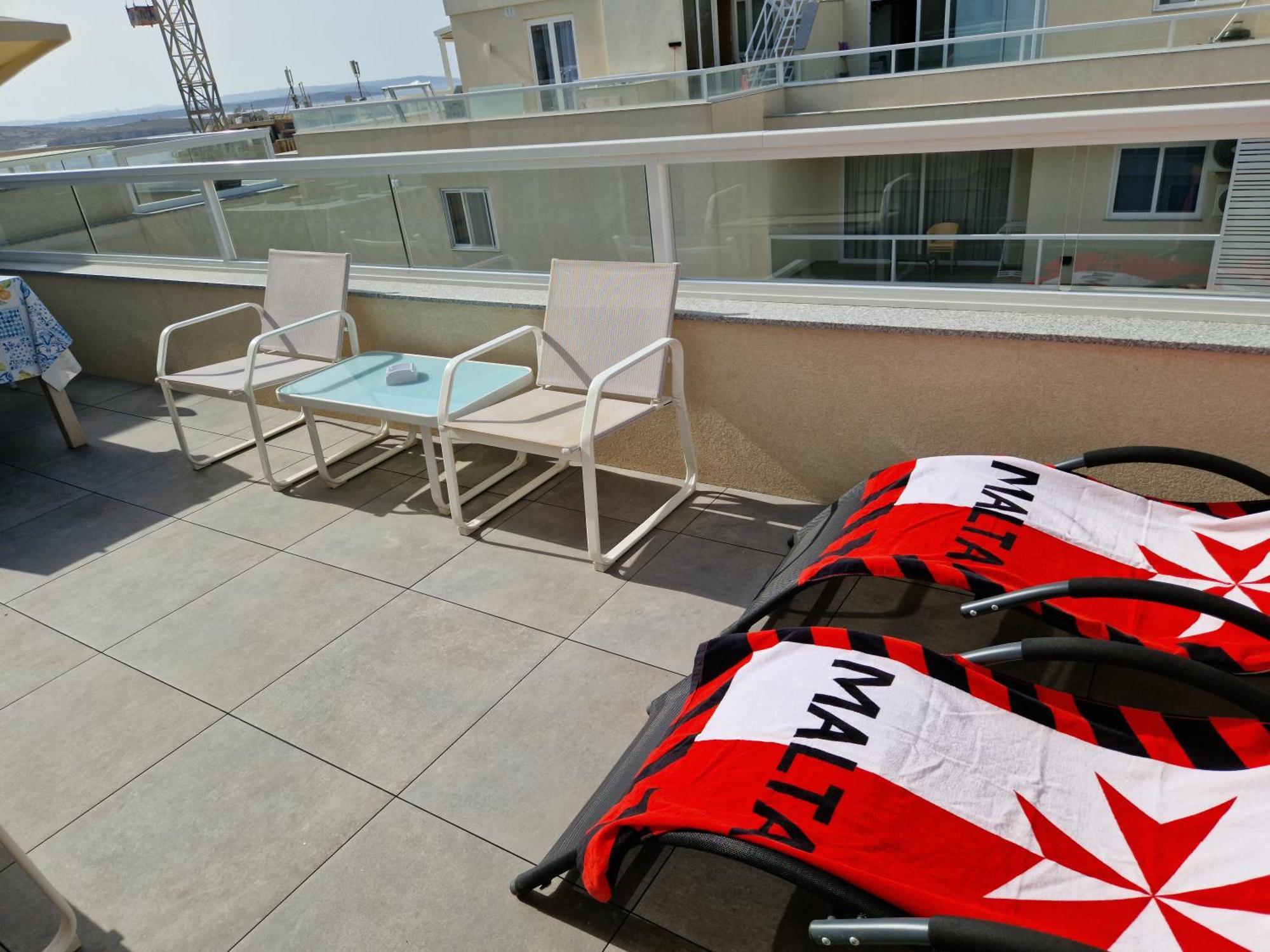 Sea View New Penthouse Terrace & Garage Parking Apartment St. Paul's Bay Exterior photo