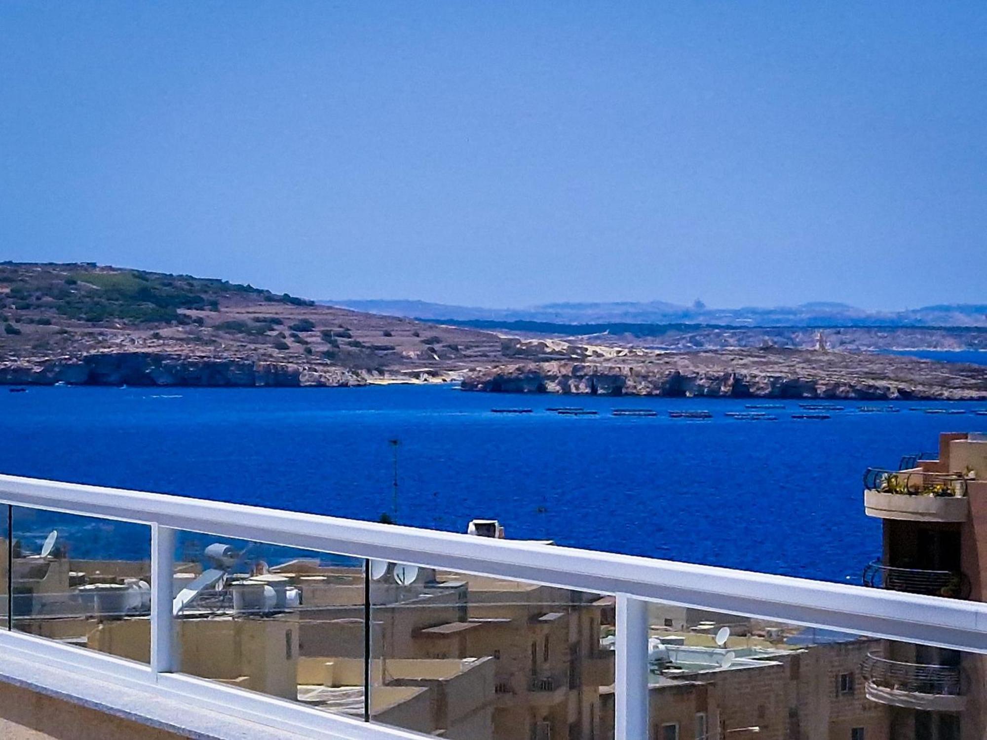 Sea View New Penthouse Terrace & Garage Parking Apartment St. Paul's Bay Exterior photo